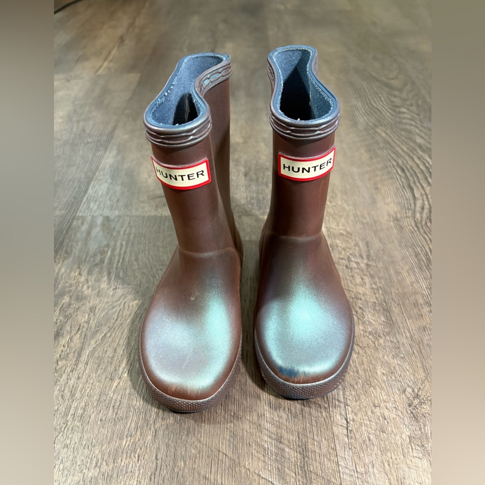 HUNTER Girls Iridescent Rain Boots